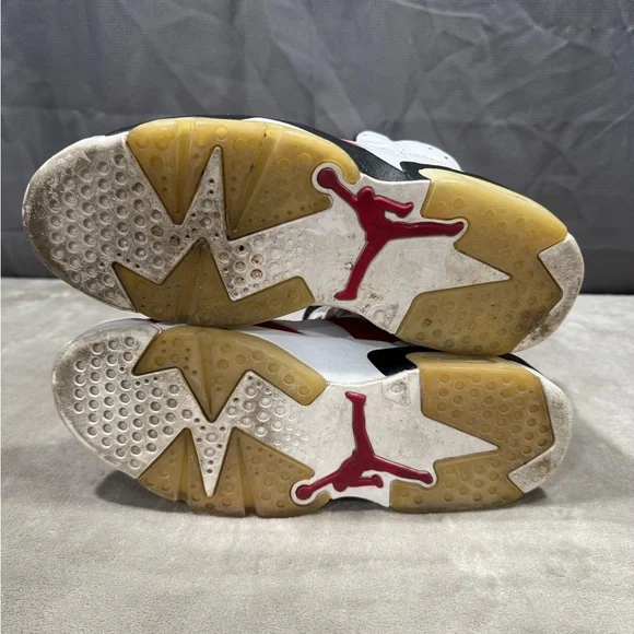 Air Jordan 6 Retro "Carmine" - Picture 10 of 11